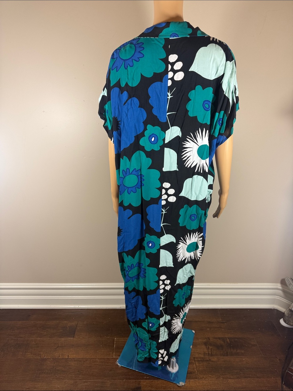Marimeko For Taget Floral Kaftan Dress NWT - Picture 5 of 7